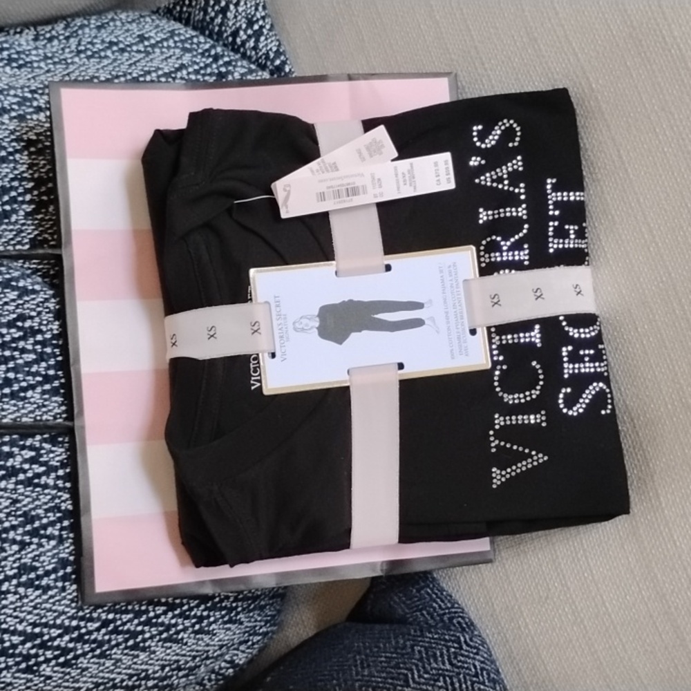 Victoria's Secret Black PJ's with Sparkling Logo 🎀